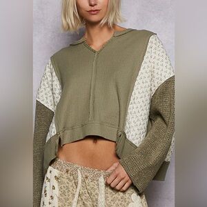 V-neck sweaters , solid, quilted, and knit patterns🌟